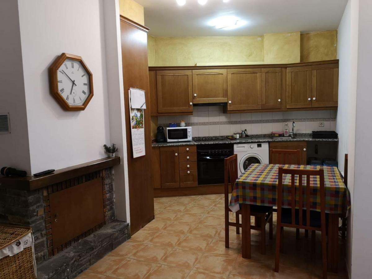 Apartament De La Lali Roní Exterior foto